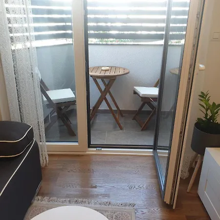 Apartamento Lavanda 2 *